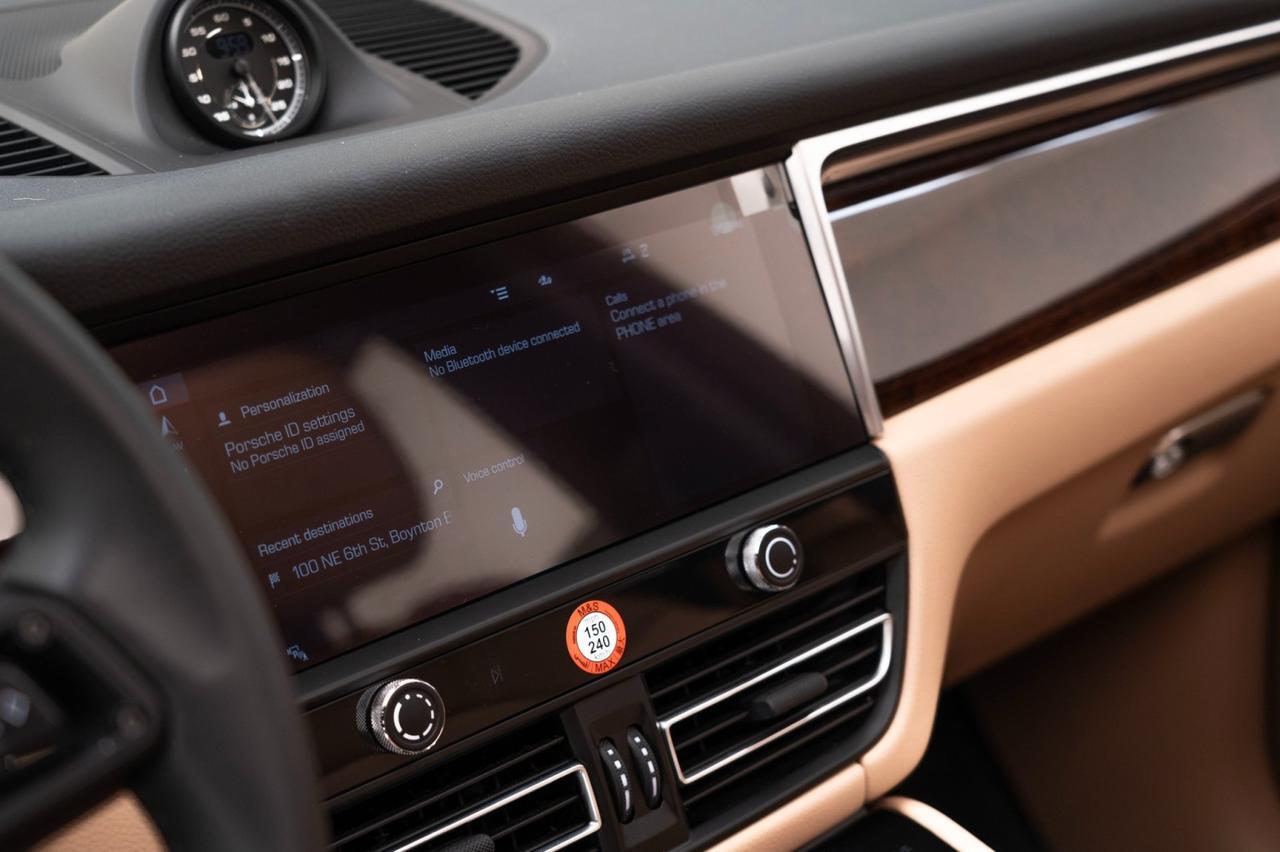 2025 Porsche Macan Pompano Beach FL