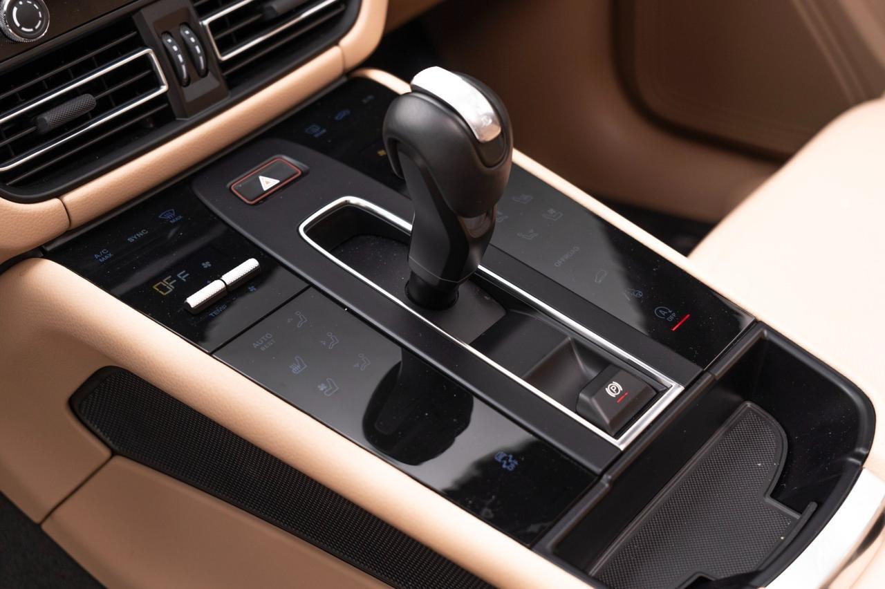 2025 Porsche Macan Pompano Beach FL