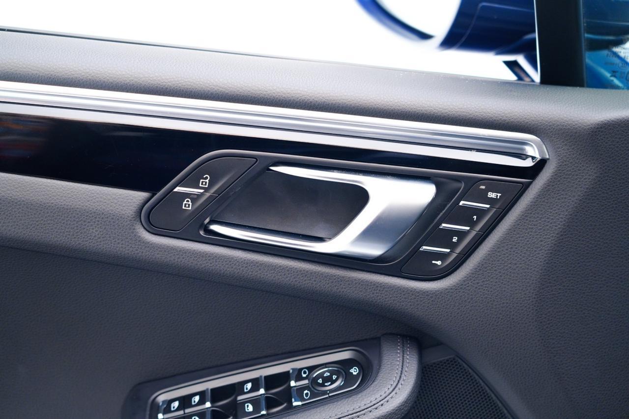 2025 Porsche Macan Pompano Beach FL