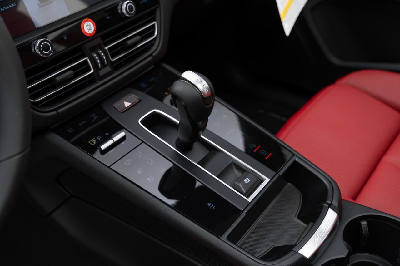 2025 Porsche Macan Pompano Beach FL