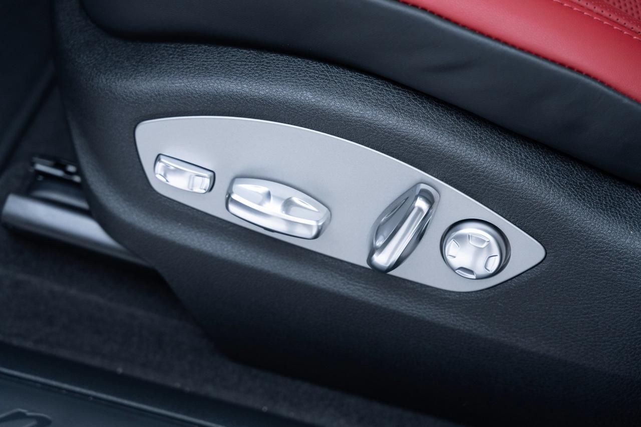 2025 Porsche Macan Pompano Beach FL