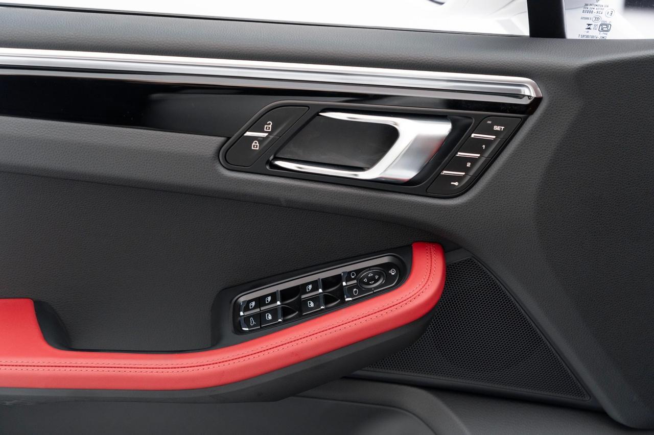 2025 Porsche Macan Pompano Beach FL