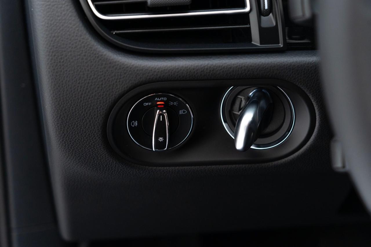 2025 Porsche Macan Pompano Beach FL