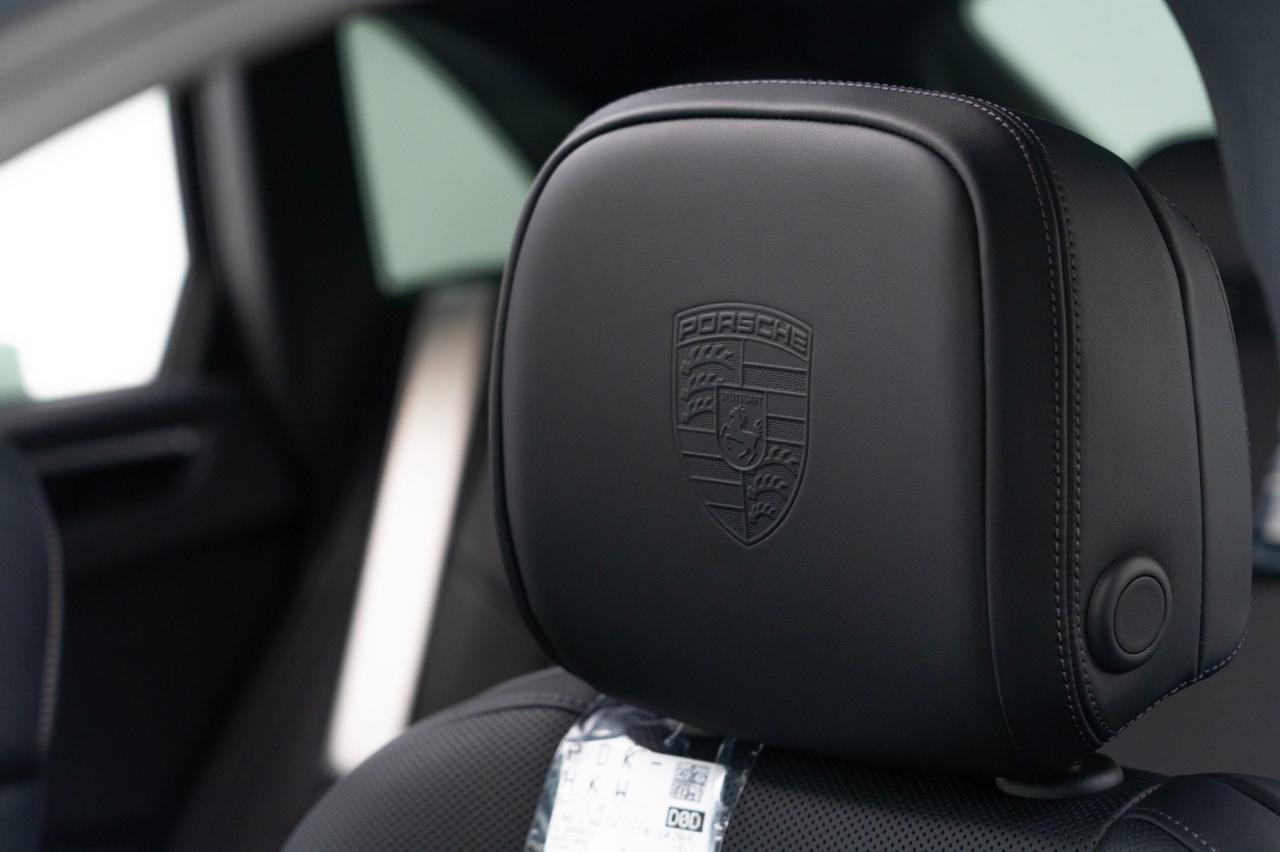 2025 Porsche Macan Pompano Beach FL