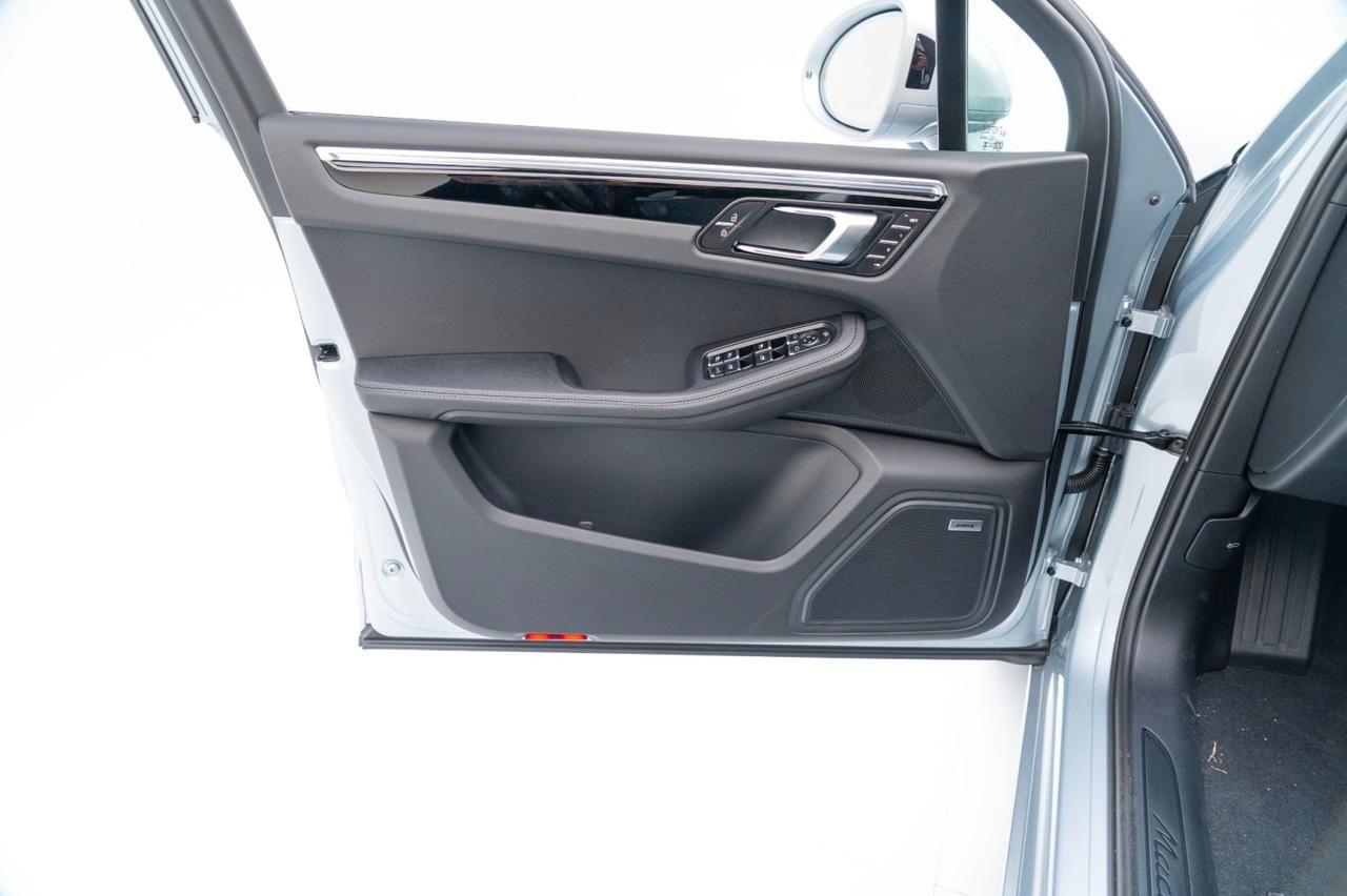 2025 Porsche Macan Pompano Beach FL