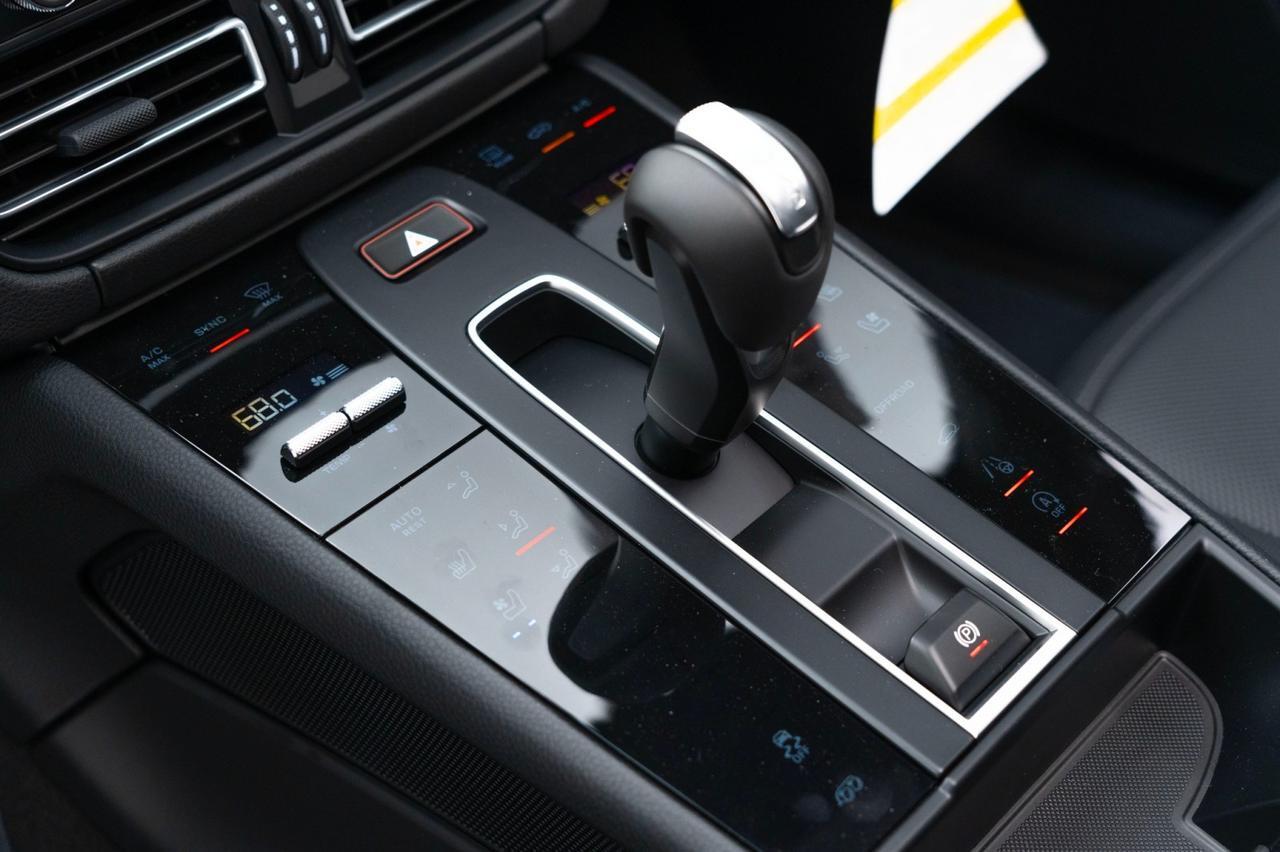 2025 Porsche Macan Pompano Beach FL