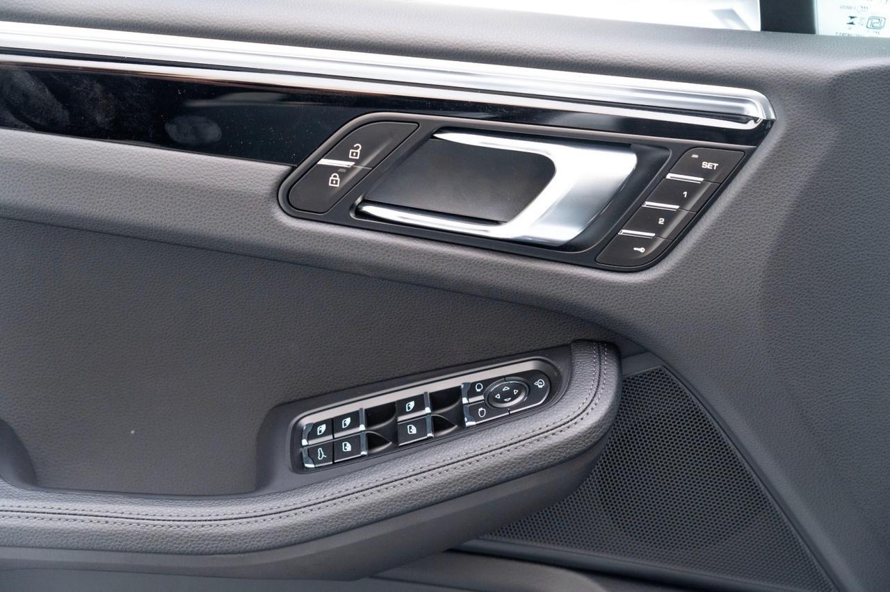 2025 Porsche Macan Pompano Beach FL