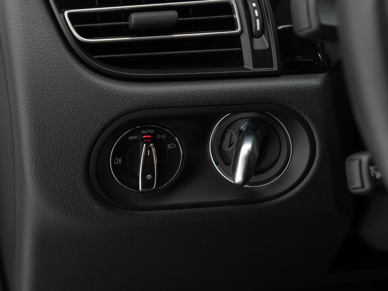 2025 Porsche Macan Pompano Beach FL