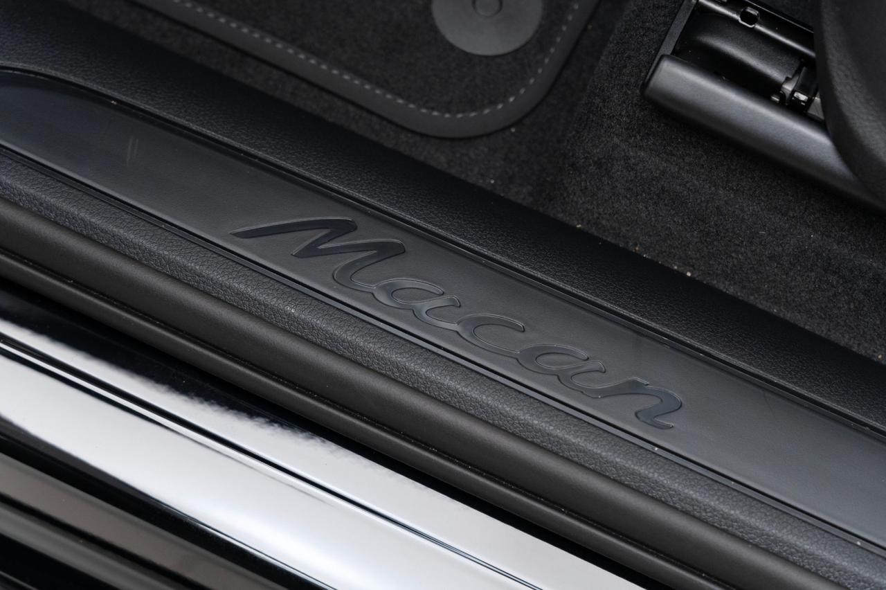 2025 Porsche Macan Pompano Beach FL