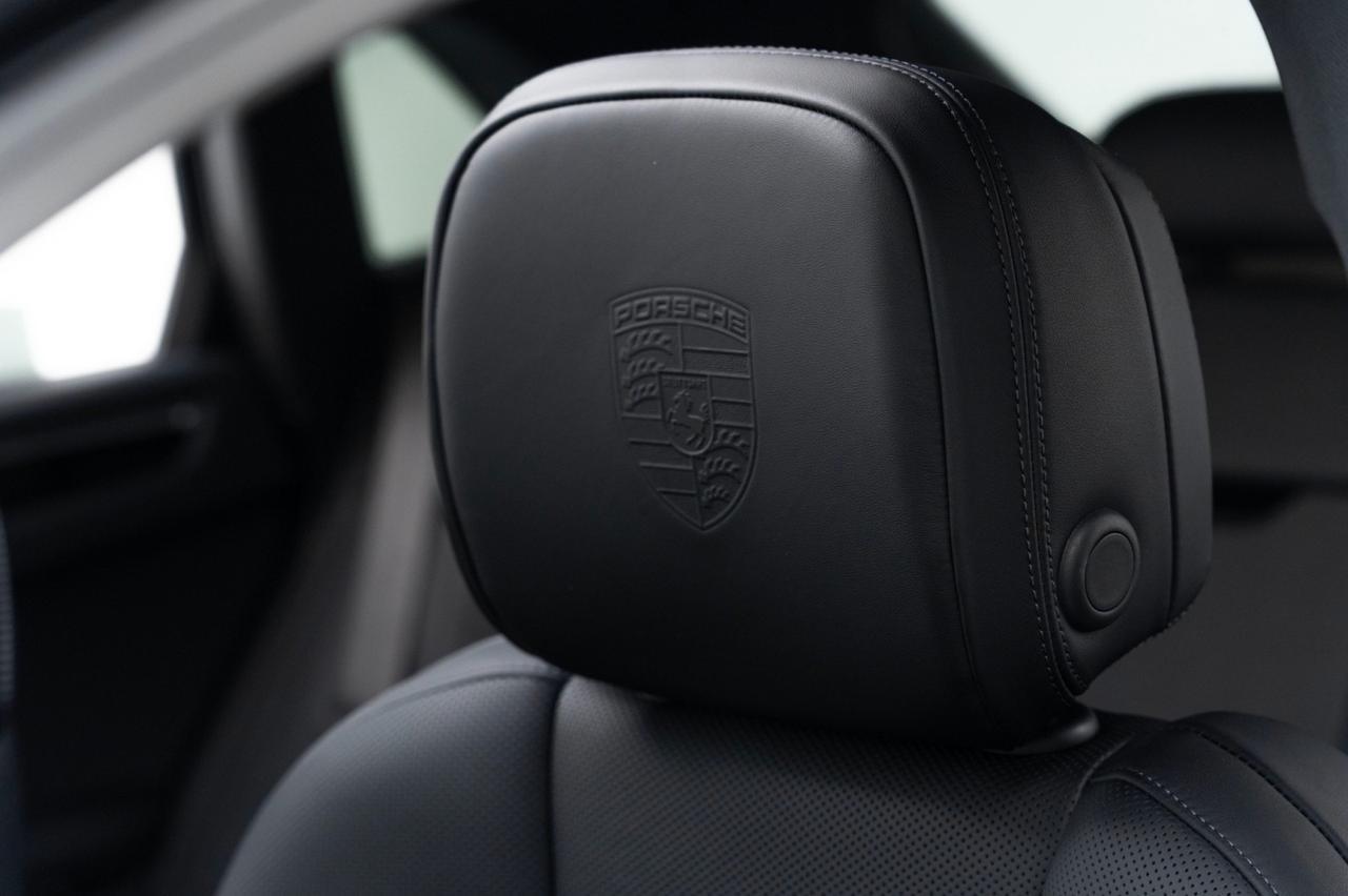 2025 Porsche Macan Pompano Beach FL