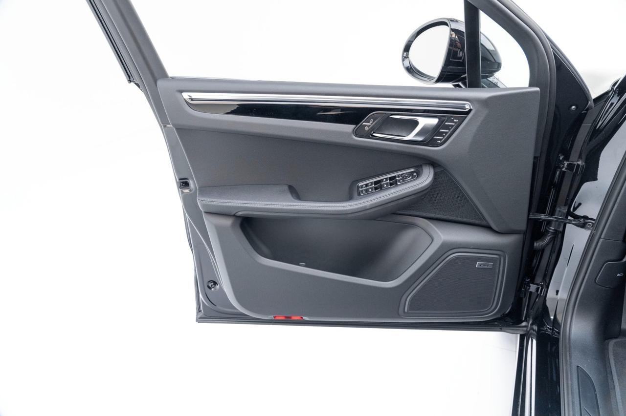 2025 Porsche Macan Pompano Beach FL