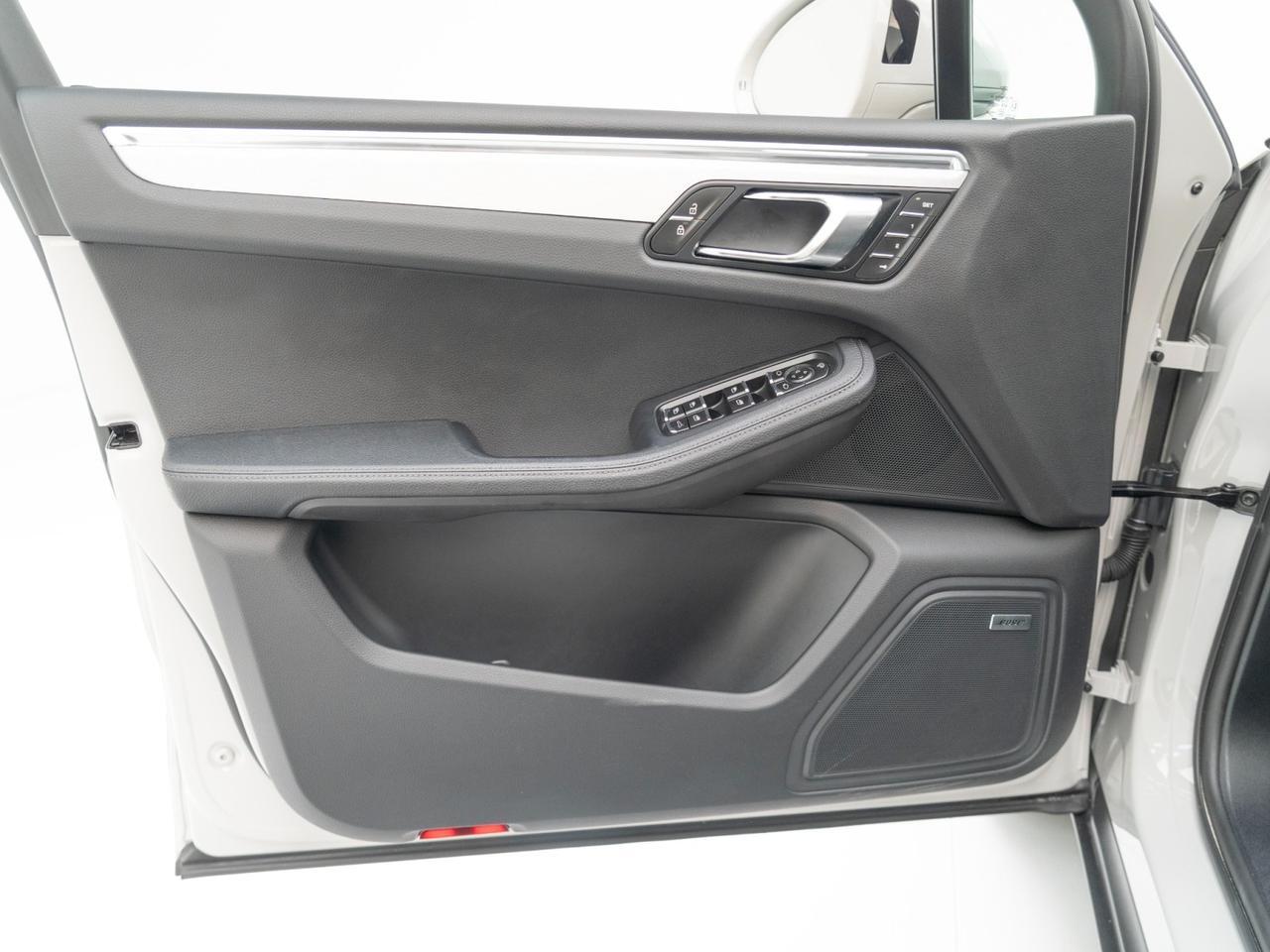 2025 Porsche Macan Pompano Beach FL