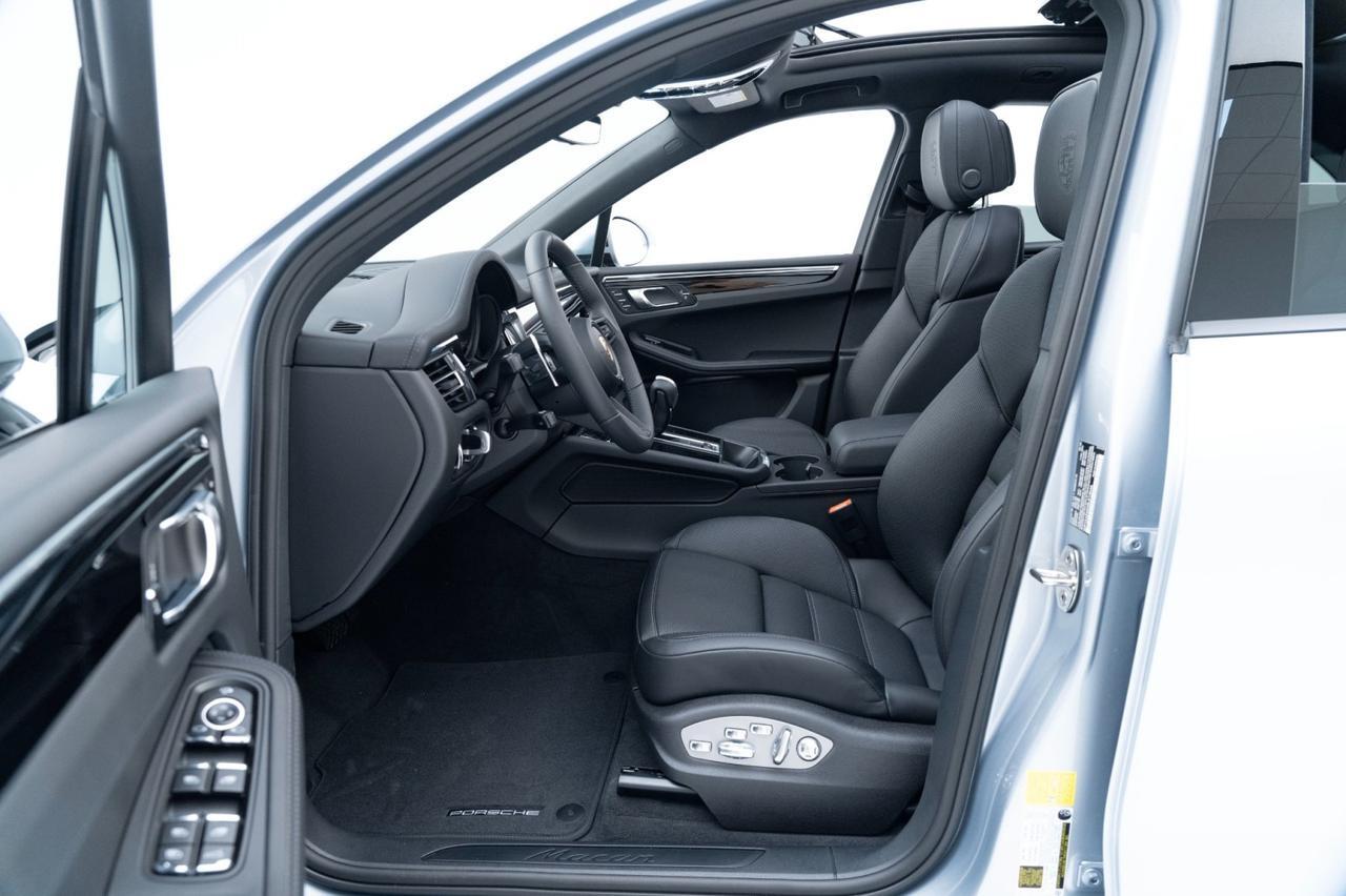 2025 Porsche Macan Pompano Beach FL
