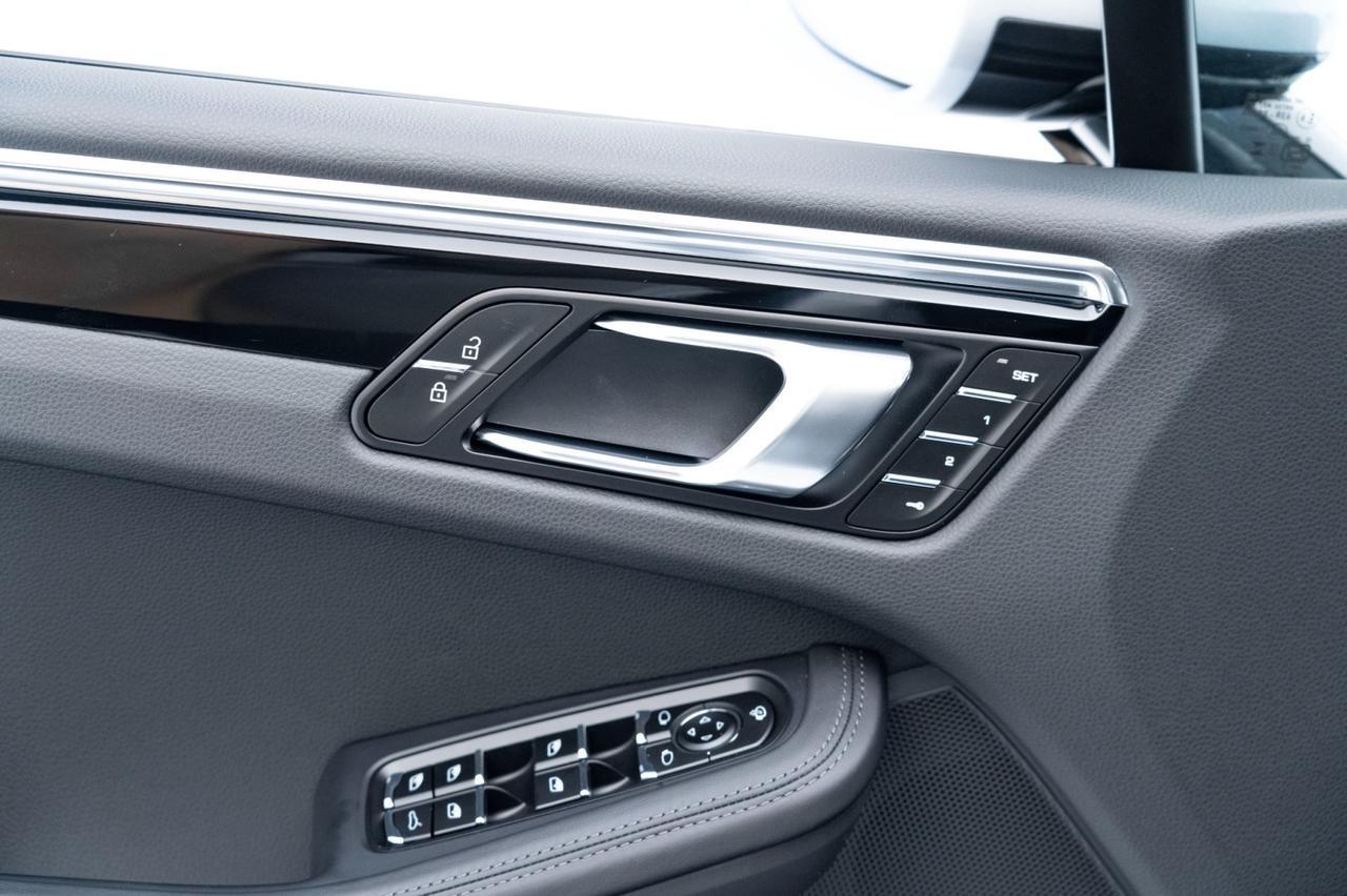 2025 Porsche Macan Pompano Beach FL