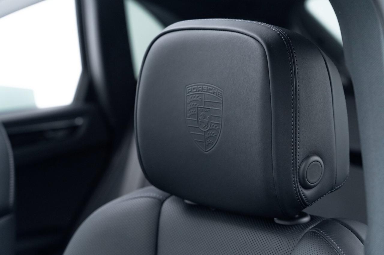 2025 Porsche Macan Pompano Beach FL