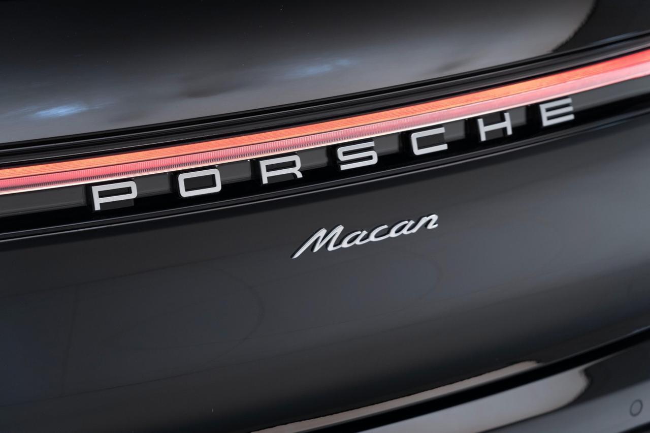 2025 Porsche Macan Pompano Beach FL