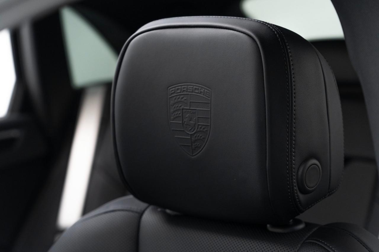 2025 Porsche Macan Pompano Beach FL