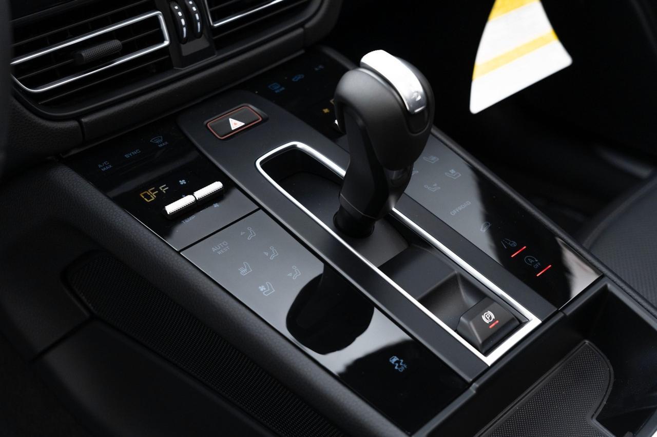 2025 Porsche Macan Pompano Beach FL