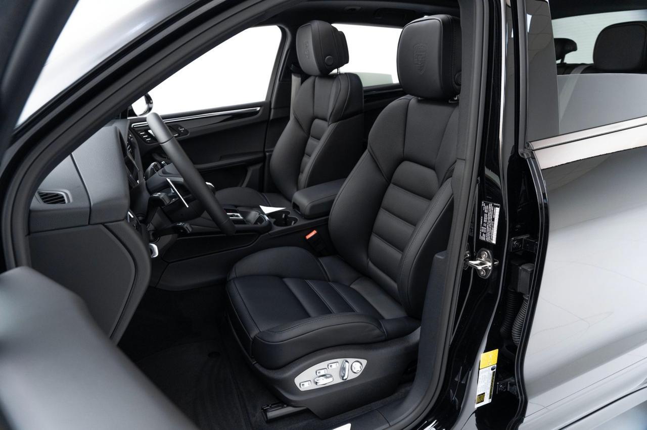 2025 Porsche Macan Pompano Beach FL