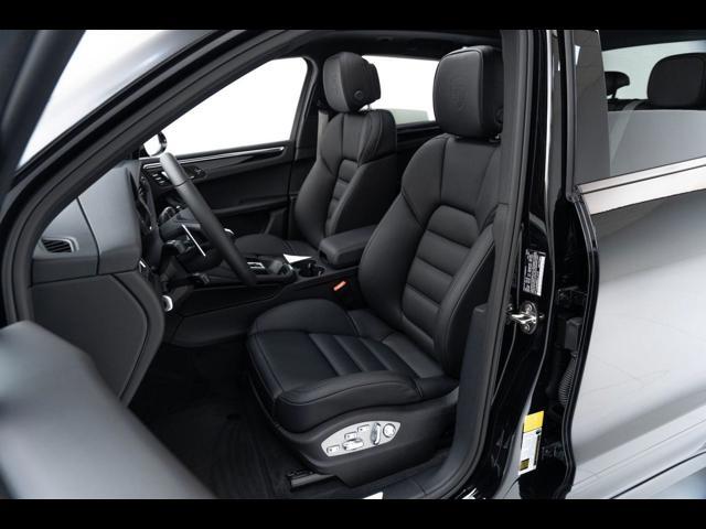 2025 Porsche Macan Pompano Beach FL