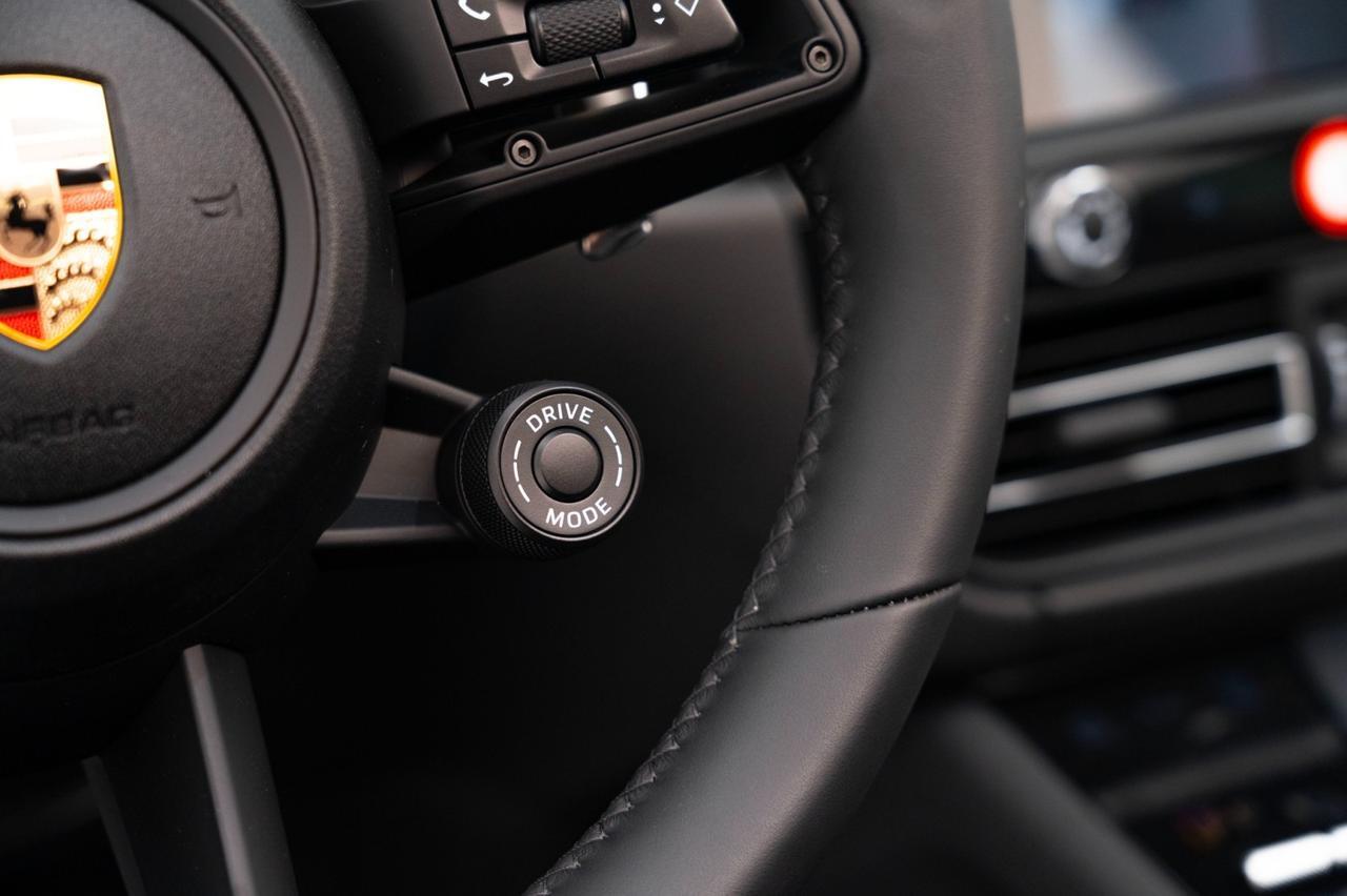 2025 Porsche Macan Pompano Beach FL