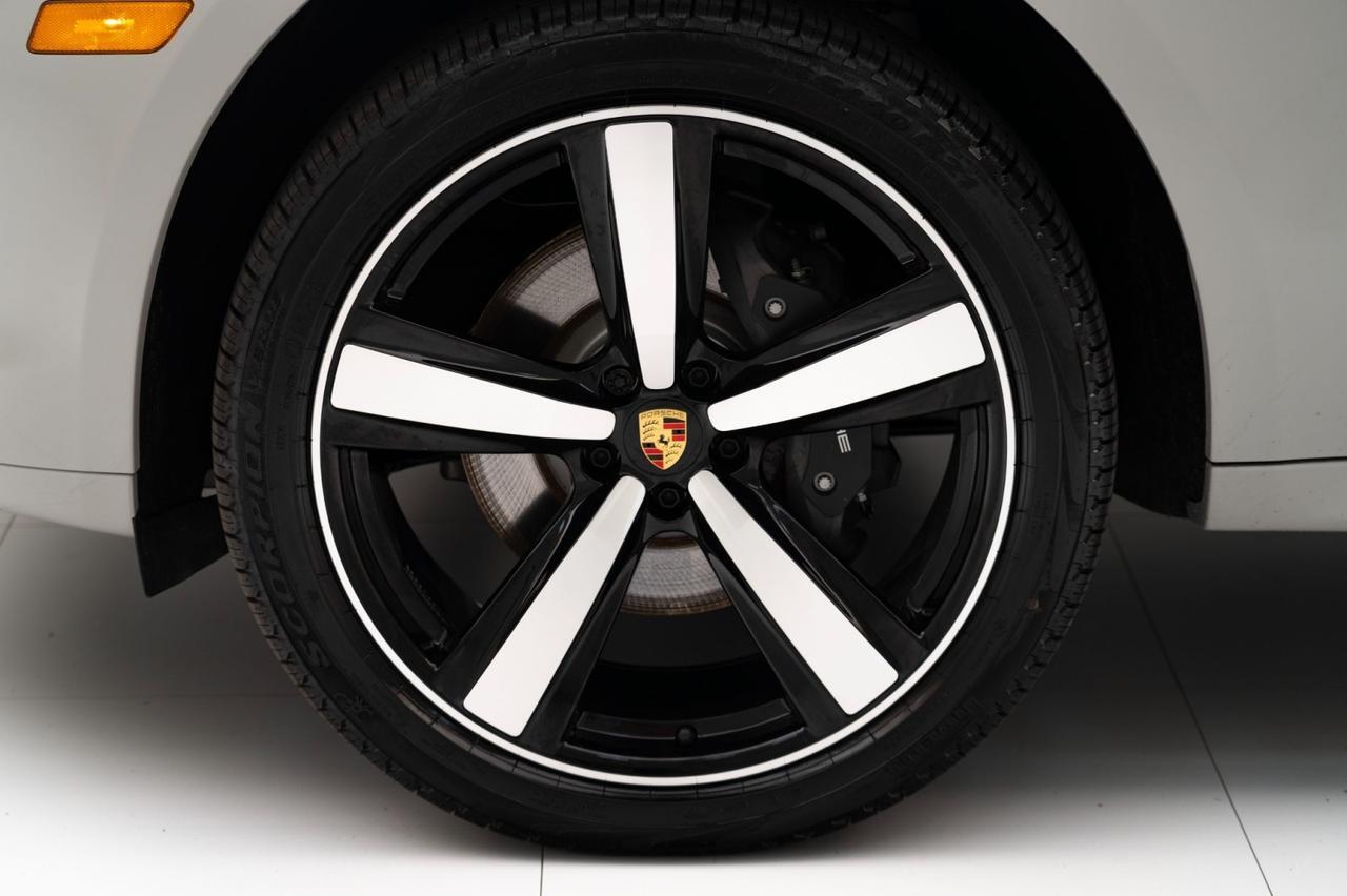 2025 Porsche Macan Pompano Beach FL