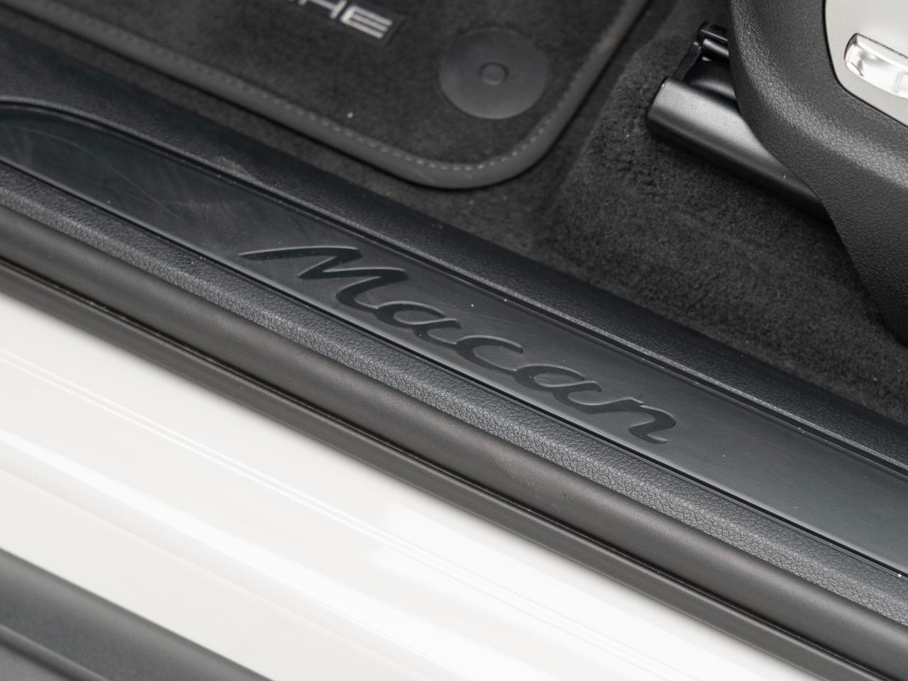 2025 Porsche Macan Pompano Beach FL