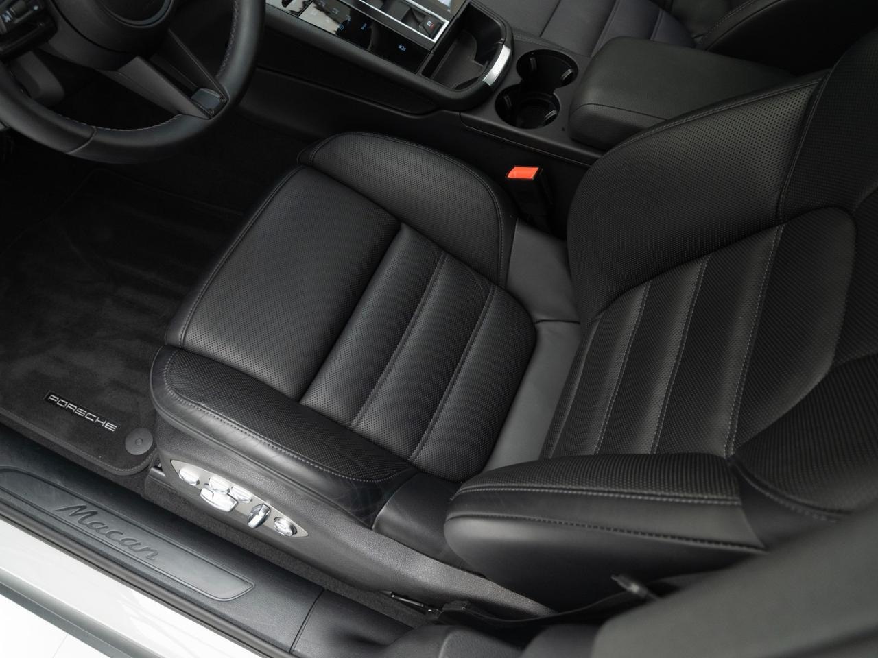 2025 Porsche Macan Pompano Beach FL