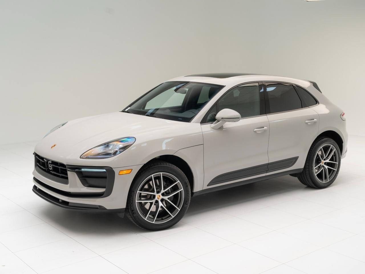 2025 Porsche Macan