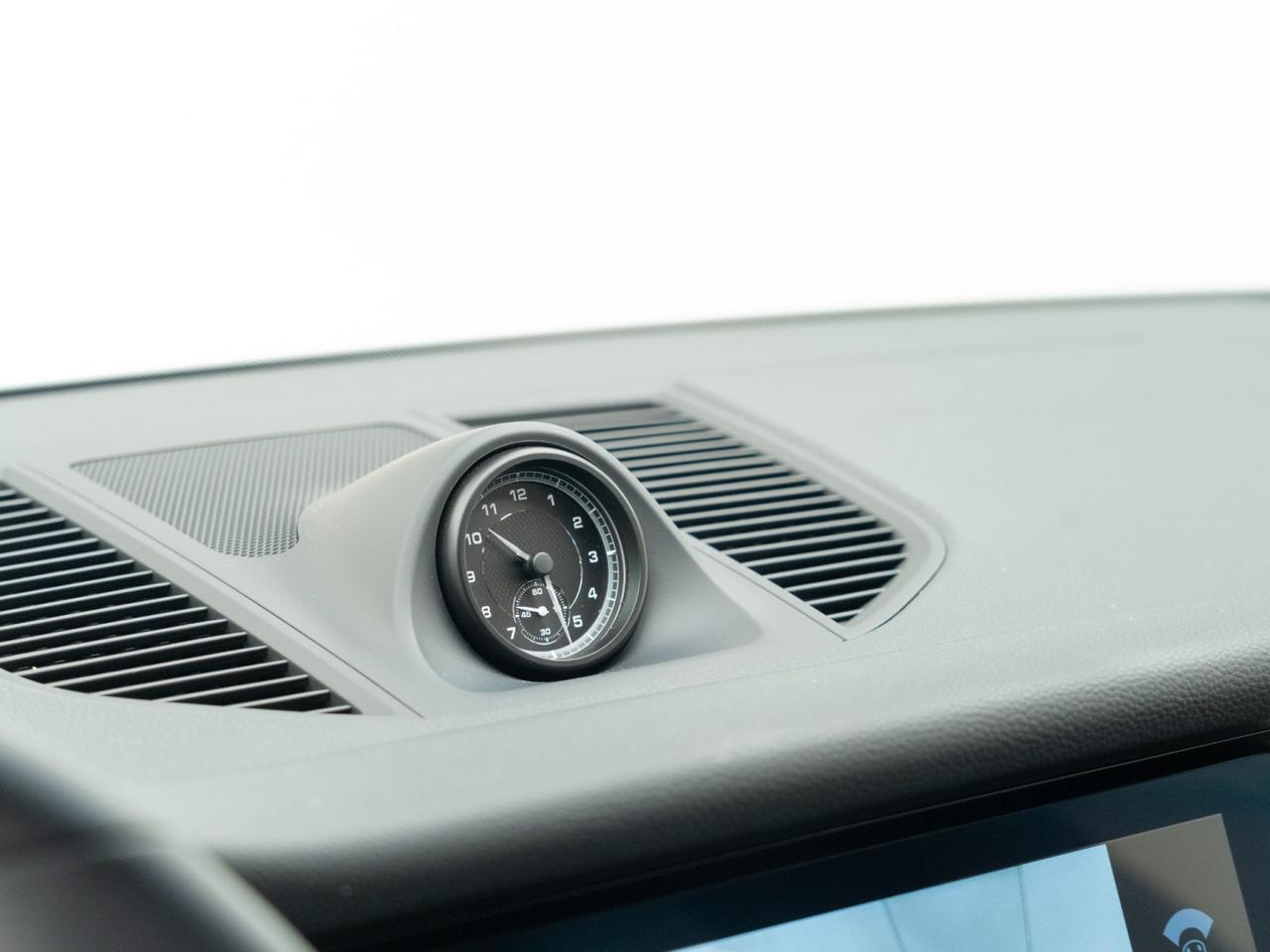 2025 Porsche Macan Pompano Beach FL