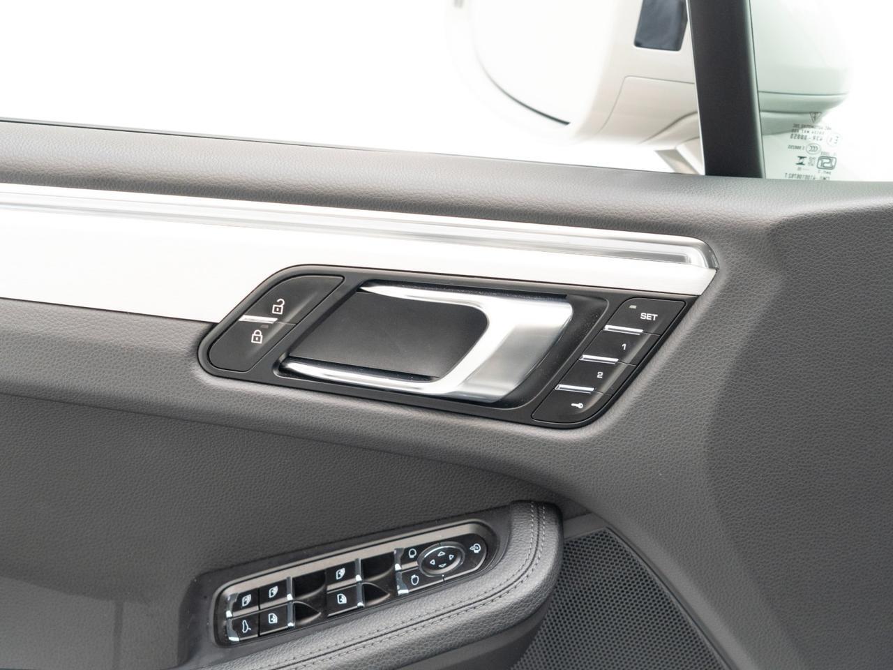 2025 Porsche Macan Pompano Beach FL