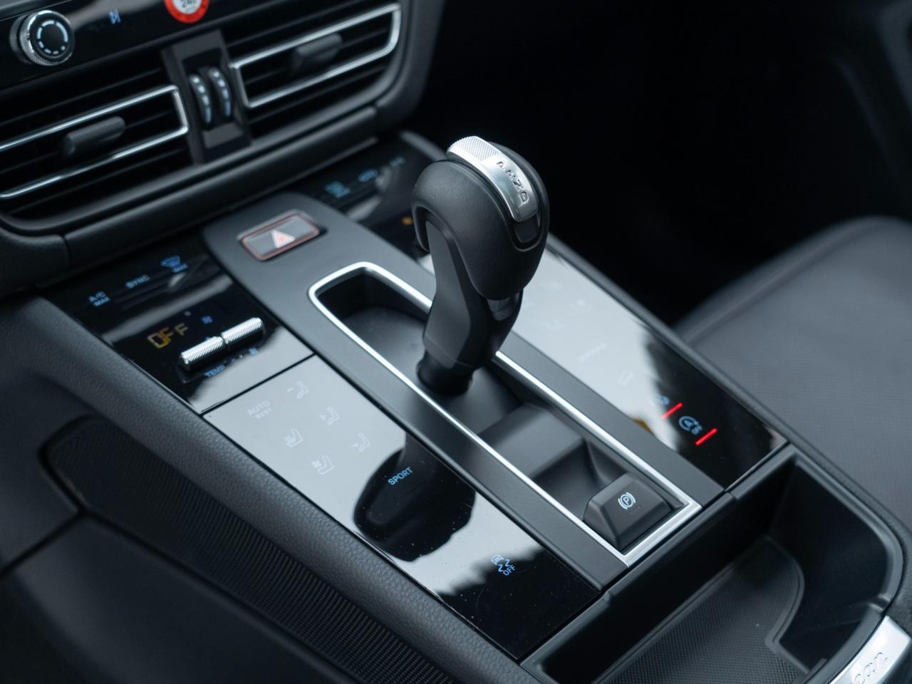 2025 Porsche Macan Pompano Beach FL