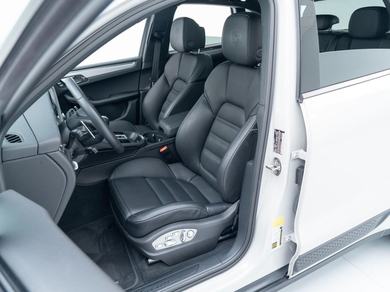 2025 Porsche Macan Pompano Beach FL