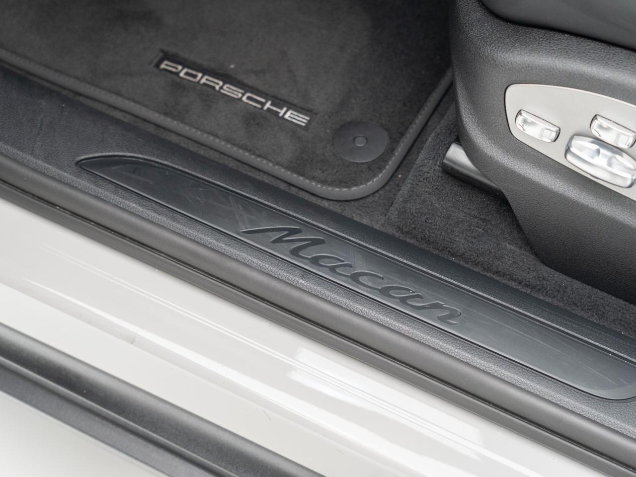 2025 Porsche Macan Pompano Beach FL