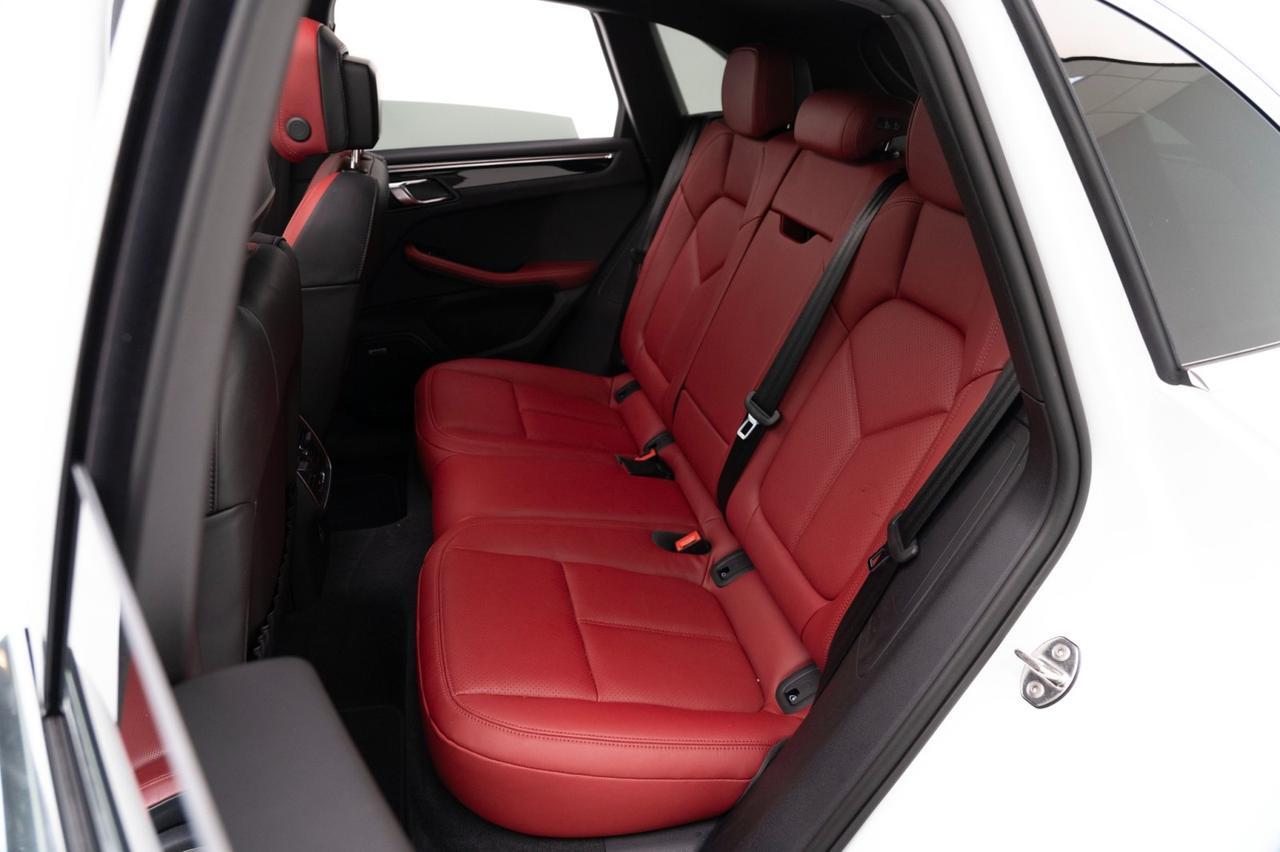 2025 Porsche Macan Pompano Beach FL