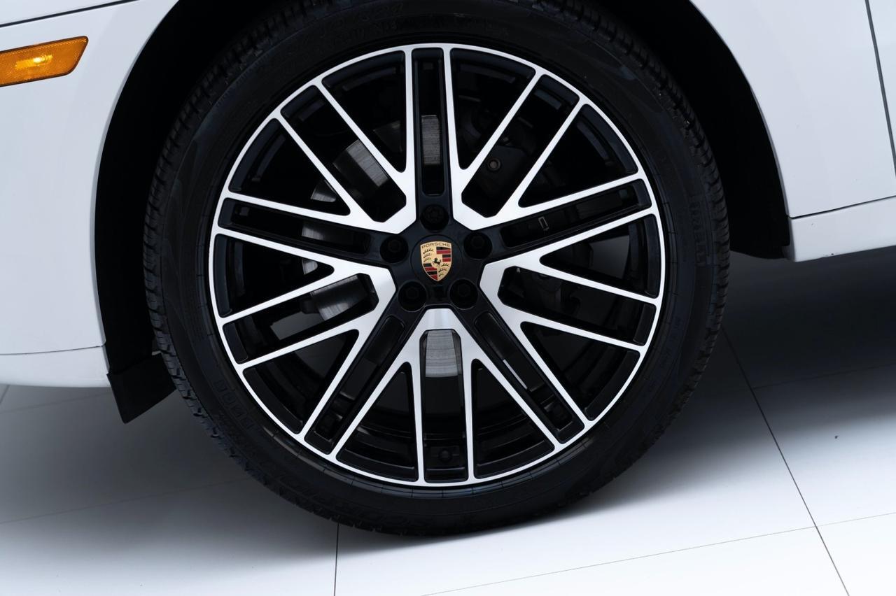 2025 Porsche Macan Pompano Beach FL