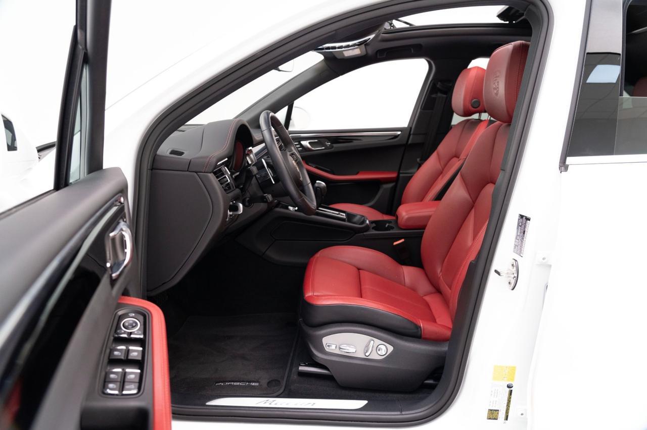 2025 Porsche Macan Pompano Beach FL