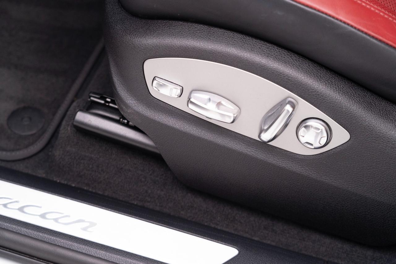 2025 Porsche Macan Pompano Beach FL