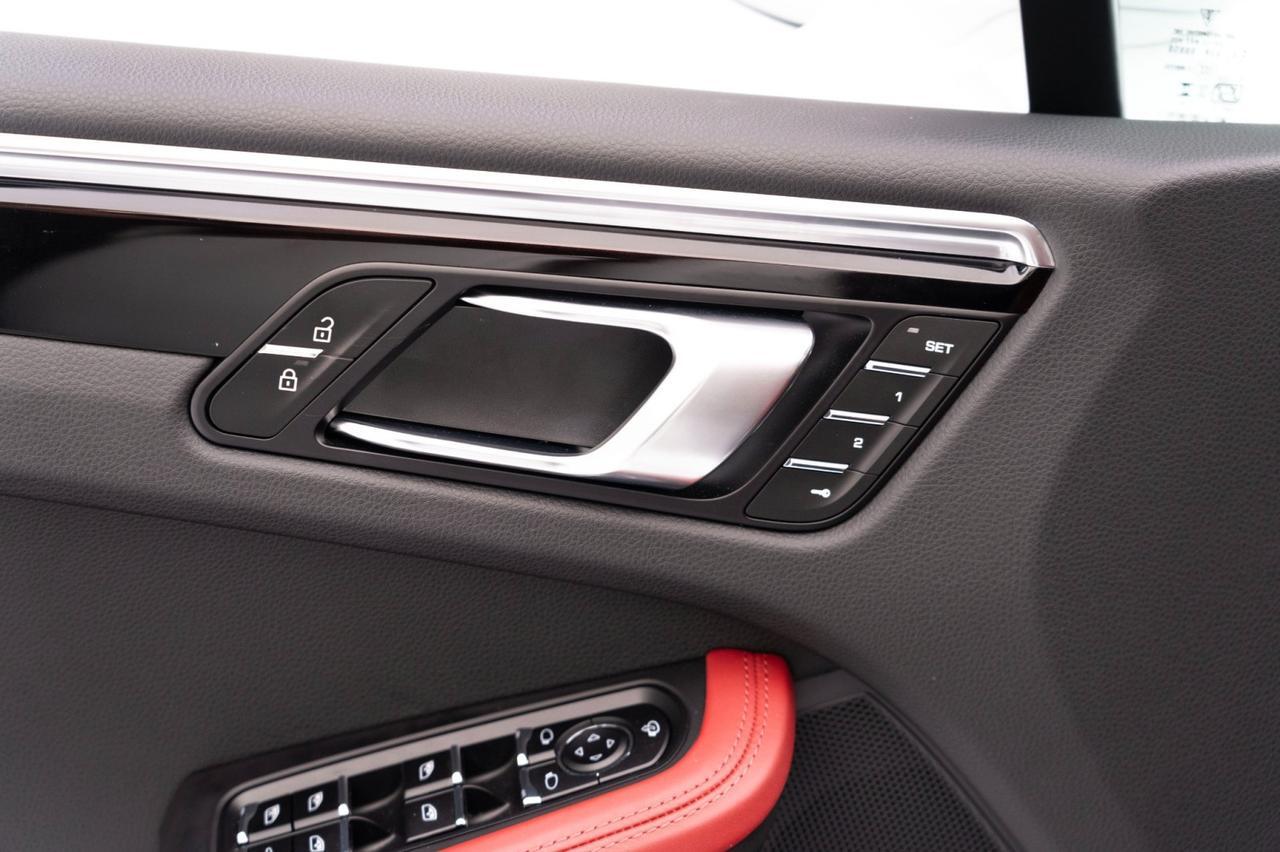 2025 Porsche Macan Pompano Beach FL