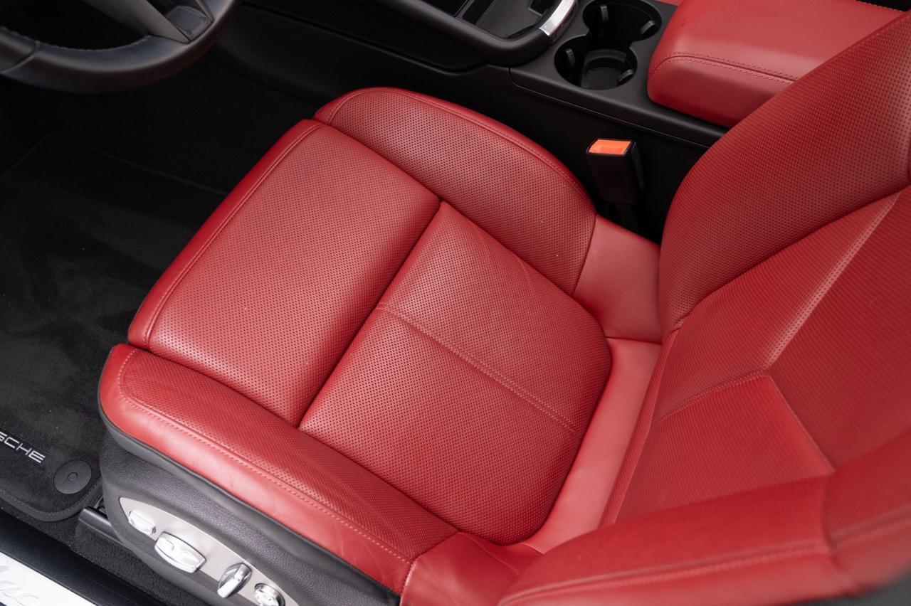 2025 Porsche Macan Pompano Beach FL