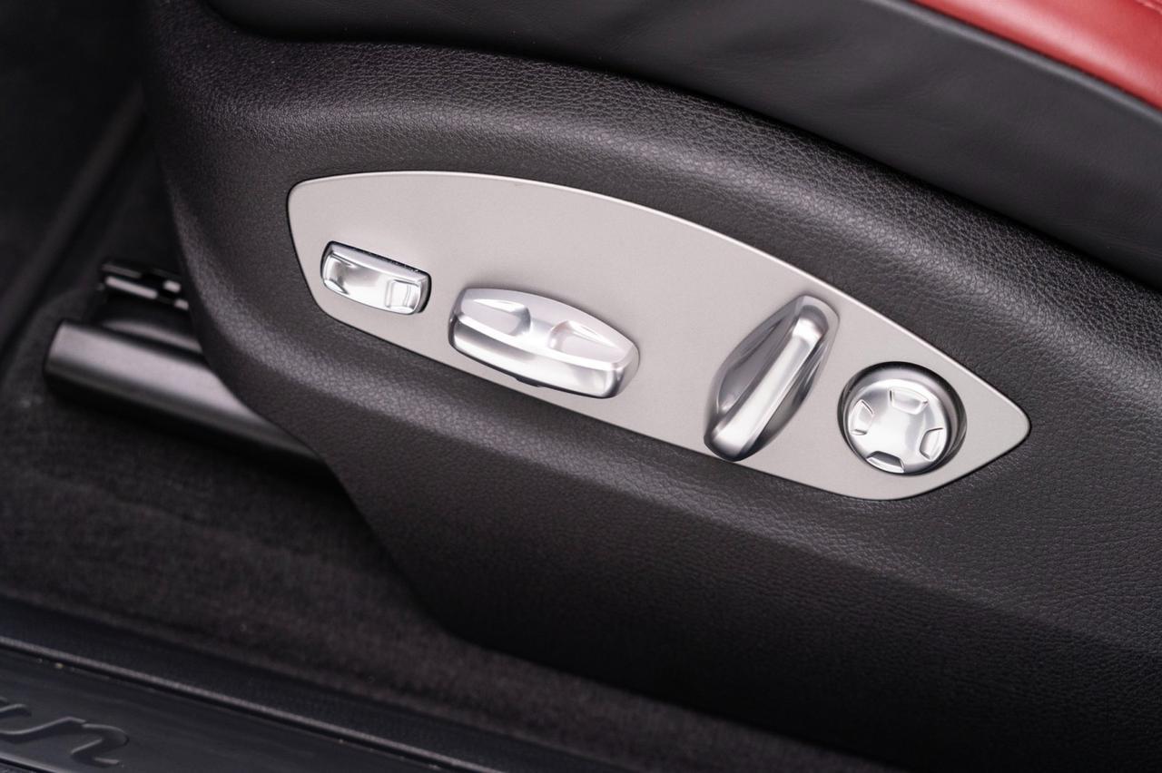 2025 Porsche Macan Pompano Beach FL