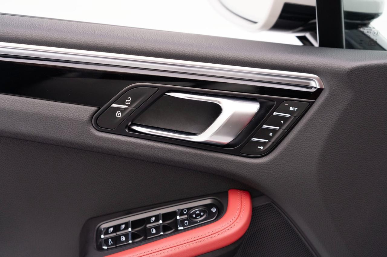 2025 Porsche Macan Pompano Beach FL
