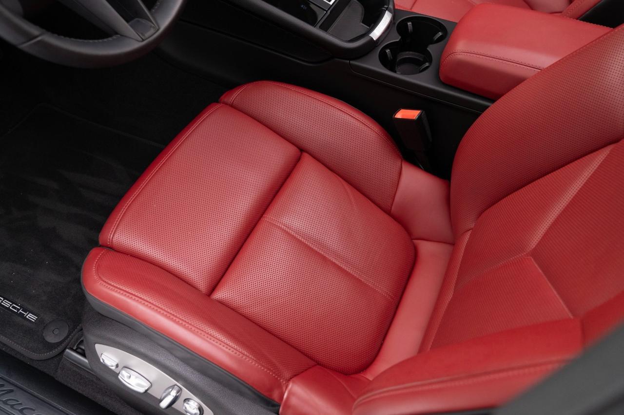 2025 Porsche Macan Pompano Beach FL