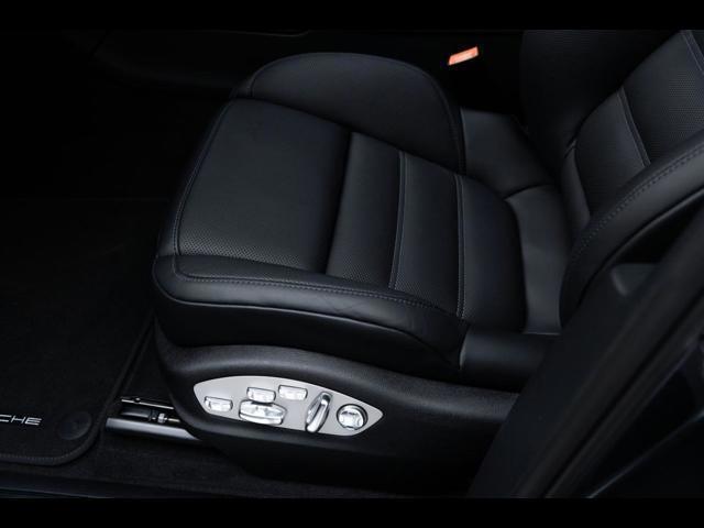 2025 Porsche Macan Pompano Beach FL