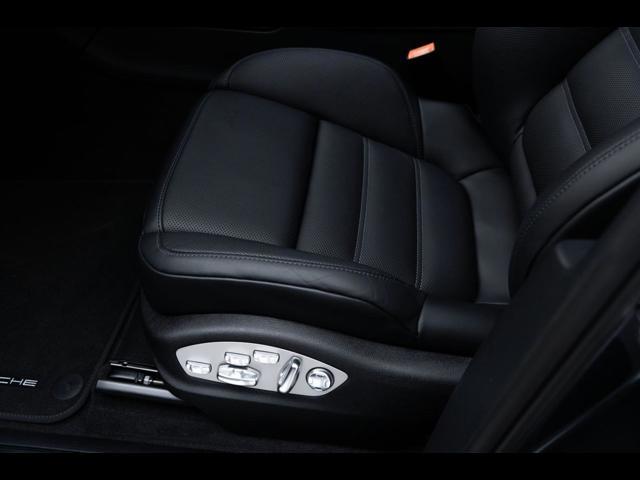 2025 Porsche Macan Pompano Beach FL