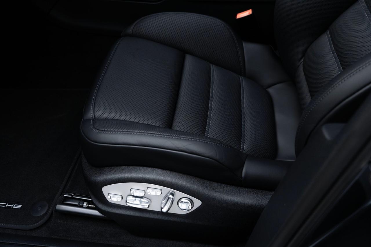 2025 Porsche Macan Pompano Beach FL