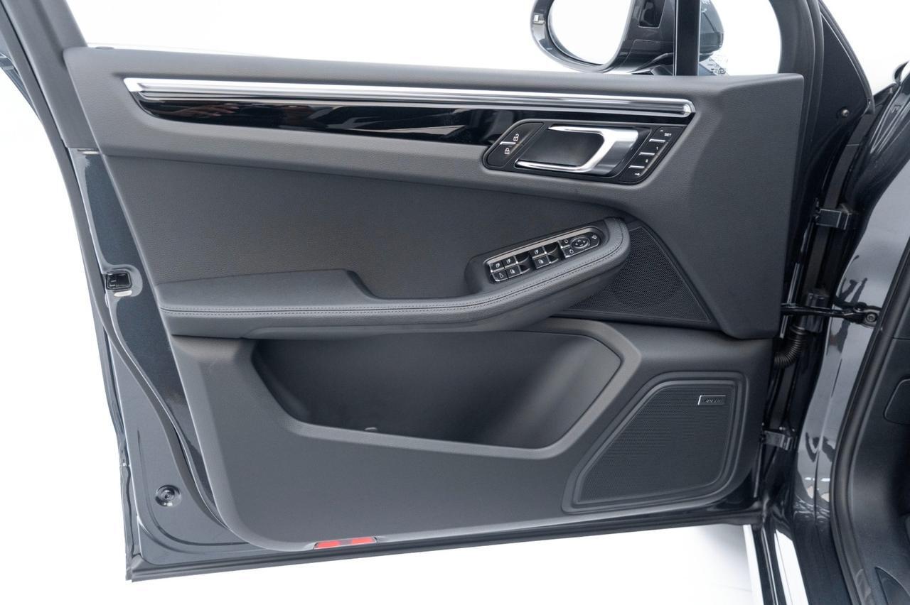 2025 Porsche Macan Pompano Beach FL