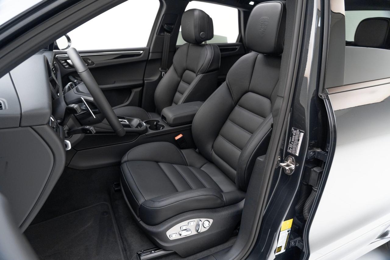 2025 Porsche Macan Pompano Beach FL