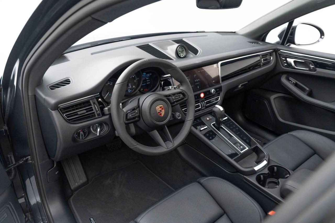 2025 Porsche Macan Pompano Beach FL