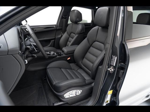 2025 Porsche Macan Pompano Beach FL